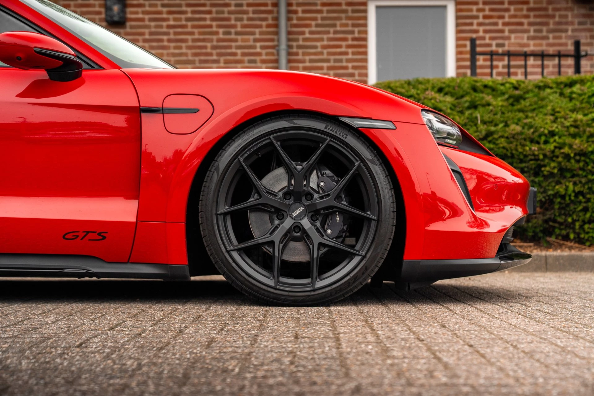 Hoofdafbeelding Porsche Taycan