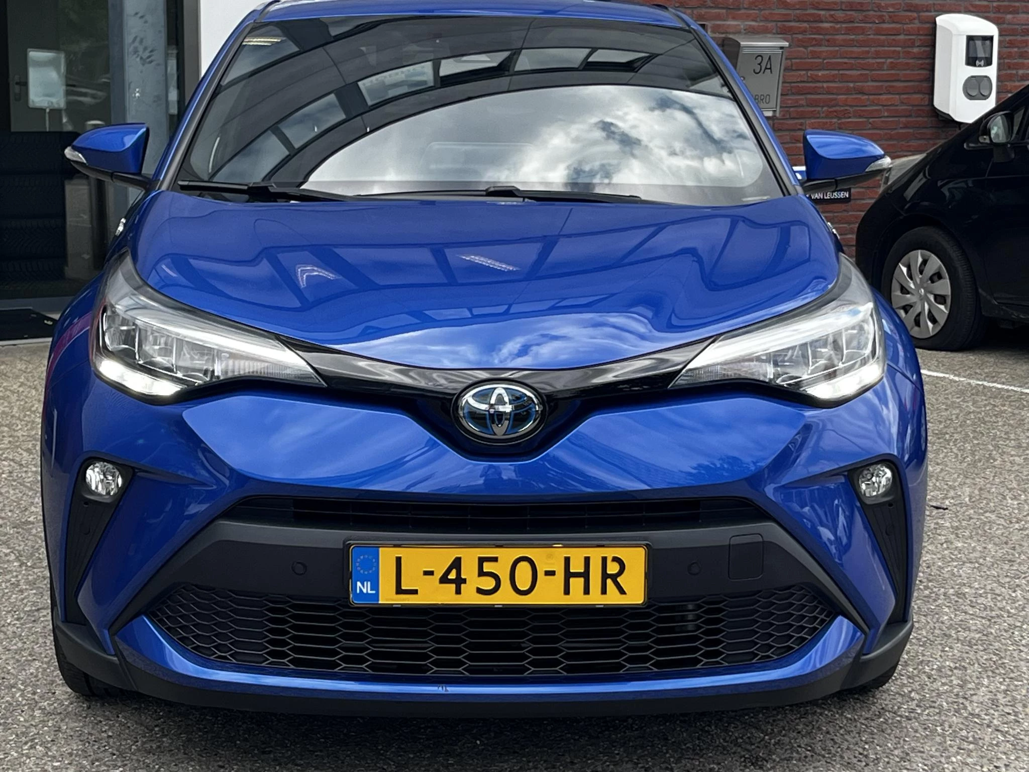 Hoofdafbeelding Toyota C-HR