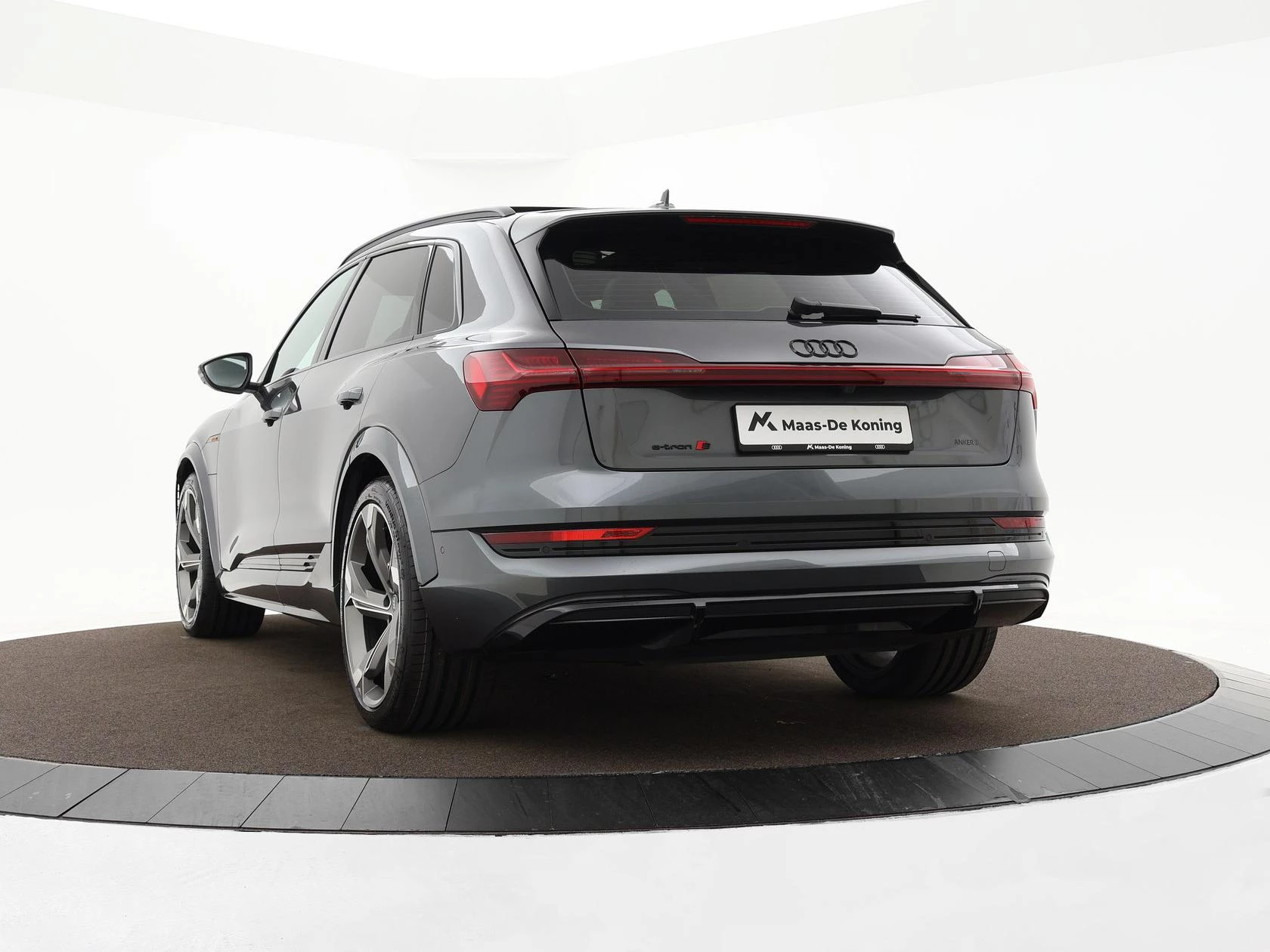 Hoofdafbeelding Audi e-tron