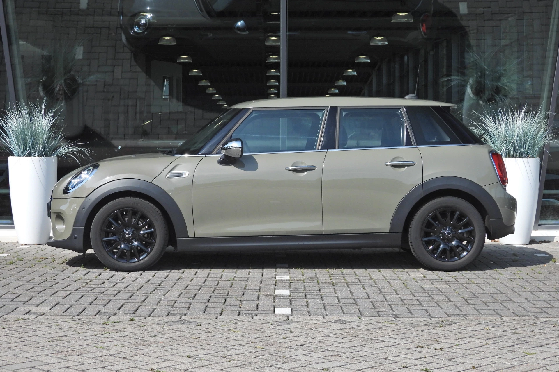 Hoofdafbeelding MINI One