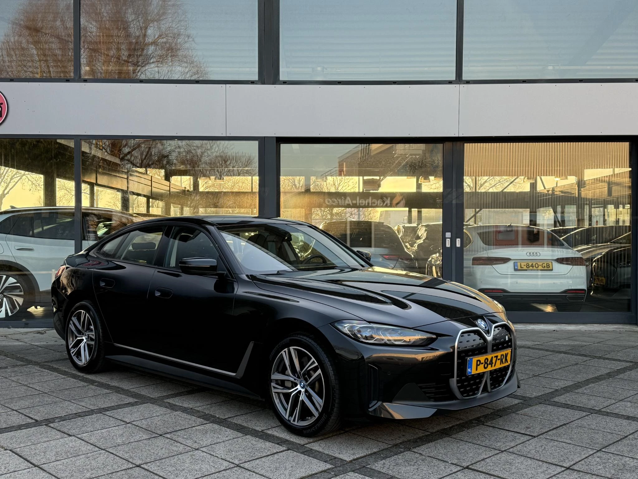 Hoofdafbeelding BMW i4