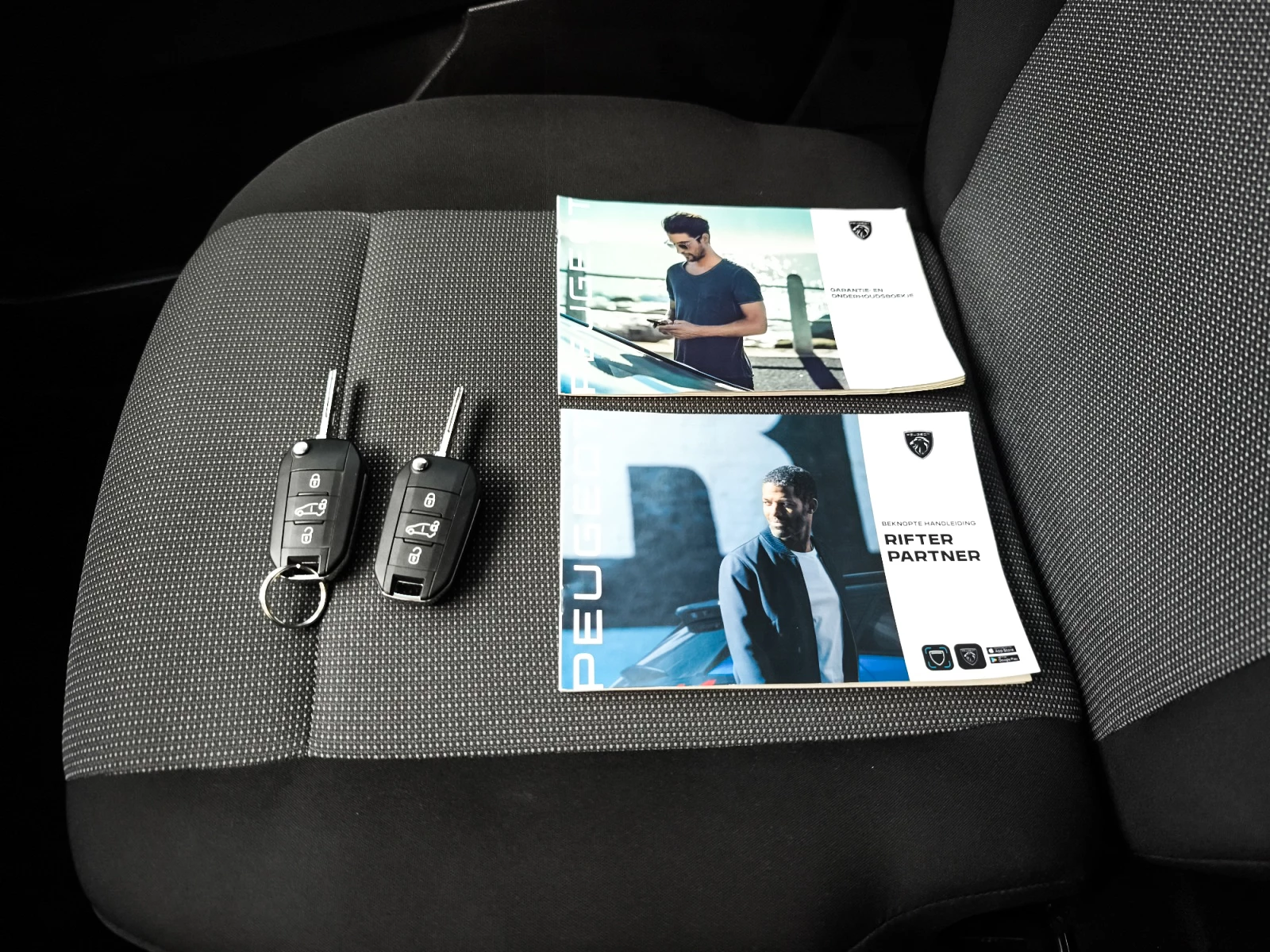 Hoofdafbeelding Peugeot Partner