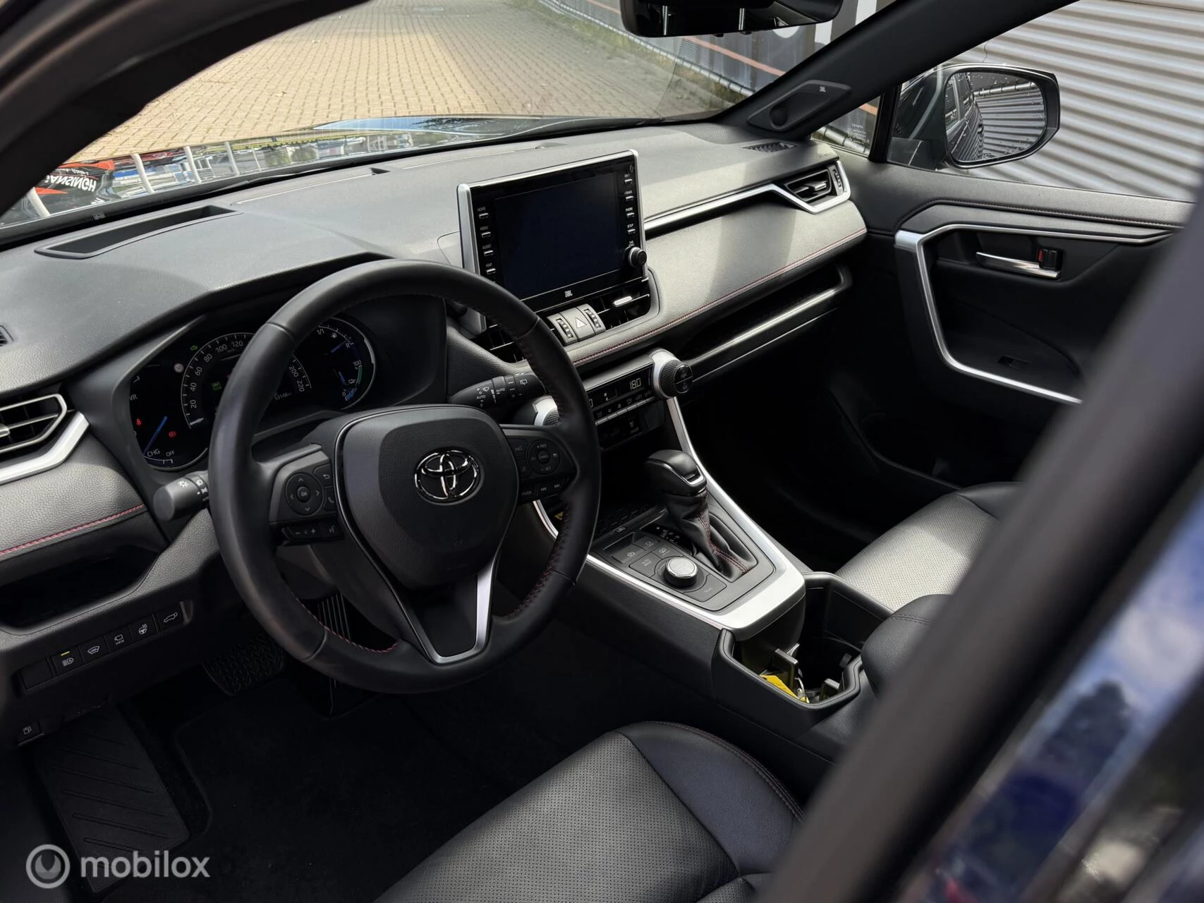 Hoofdafbeelding Toyota RAV4