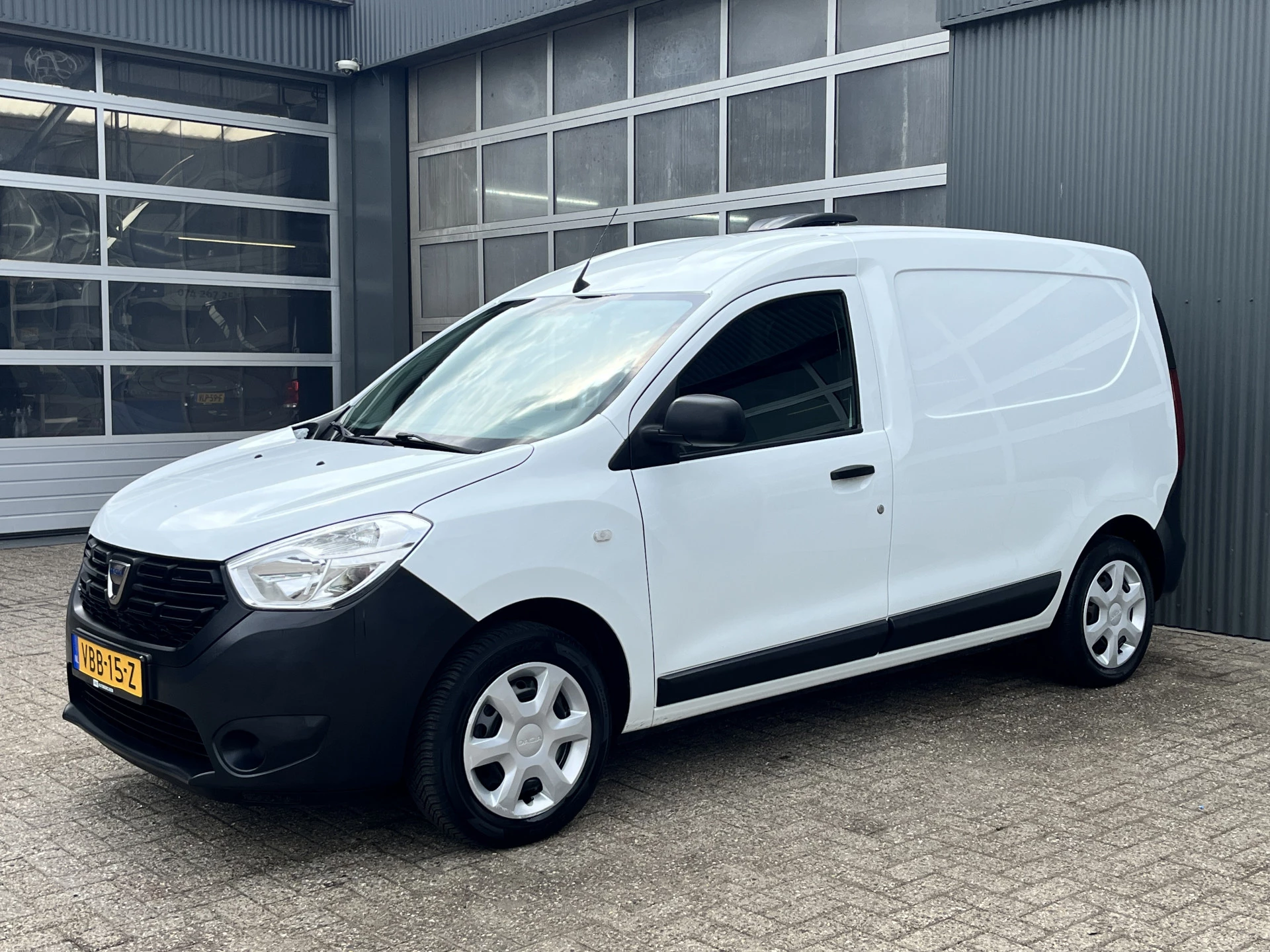 Hoofdafbeelding Dacia Dokker