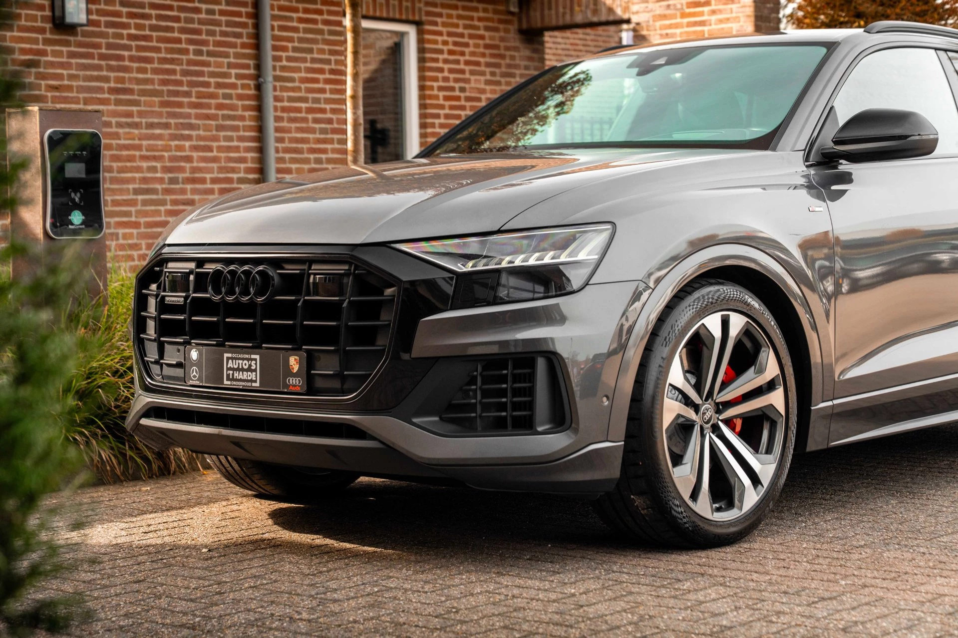 Hoofdafbeelding Audi Q8