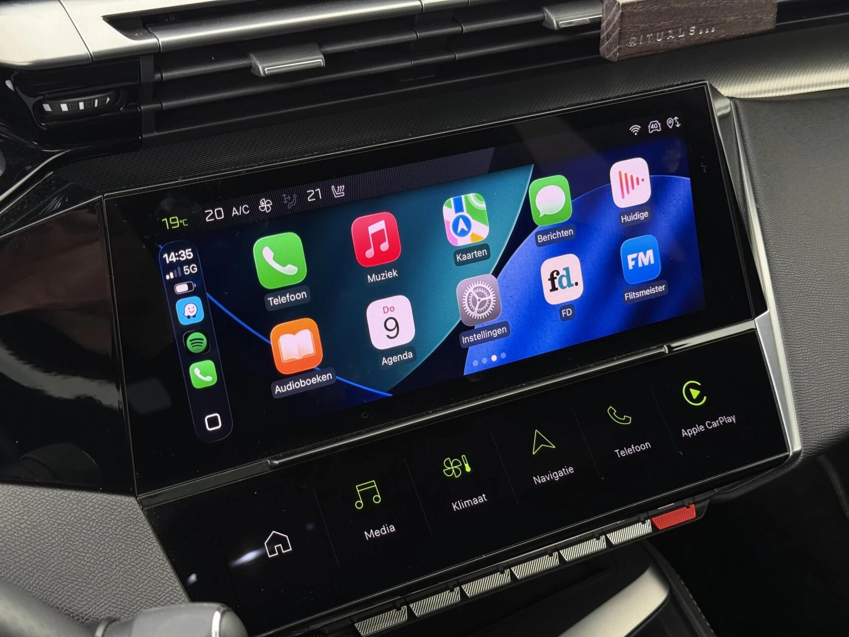 Hoofdafbeelding Peugeot 408