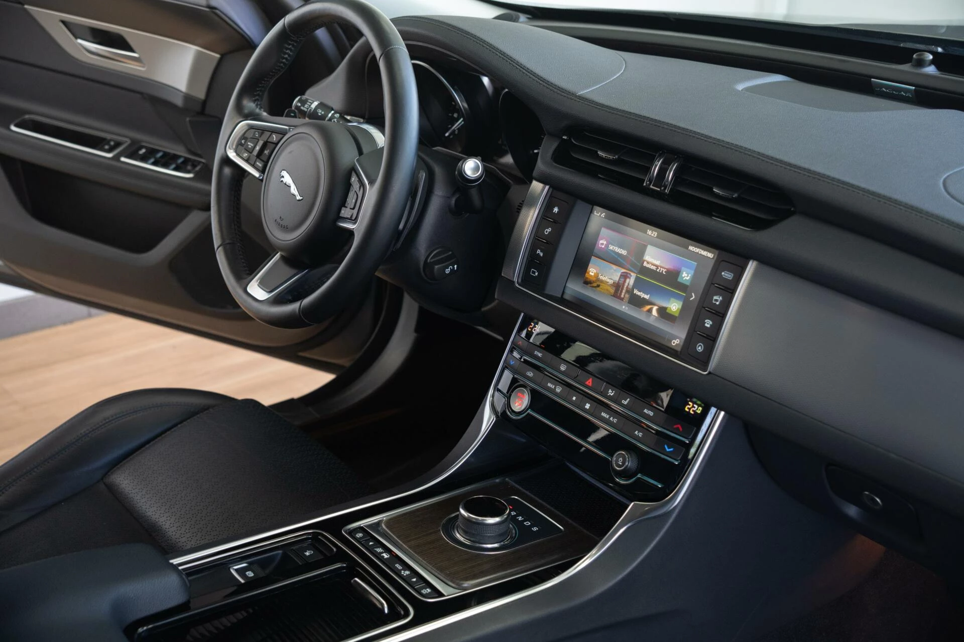 Hoofdafbeelding Jaguar XF