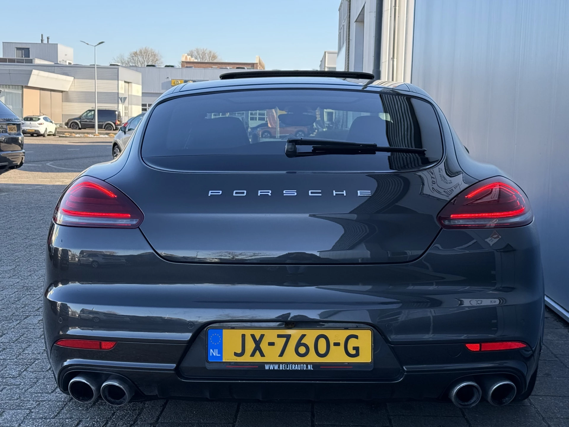Hoofdafbeelding Porsche Panamera