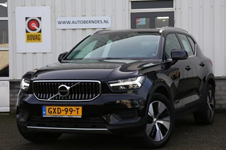 Hoofdafbeelding Volvo XC40 Volvo XC40 1.5 T4 Plug in hybride PHEV Inscription Expression*Perfect Volvo Onderh.*Navi/Elek. Klep/Standkachel/Rijstrook/Botswaarsch./Cruise-Control/Climate-Control/Parkeersens./18 inch LM*