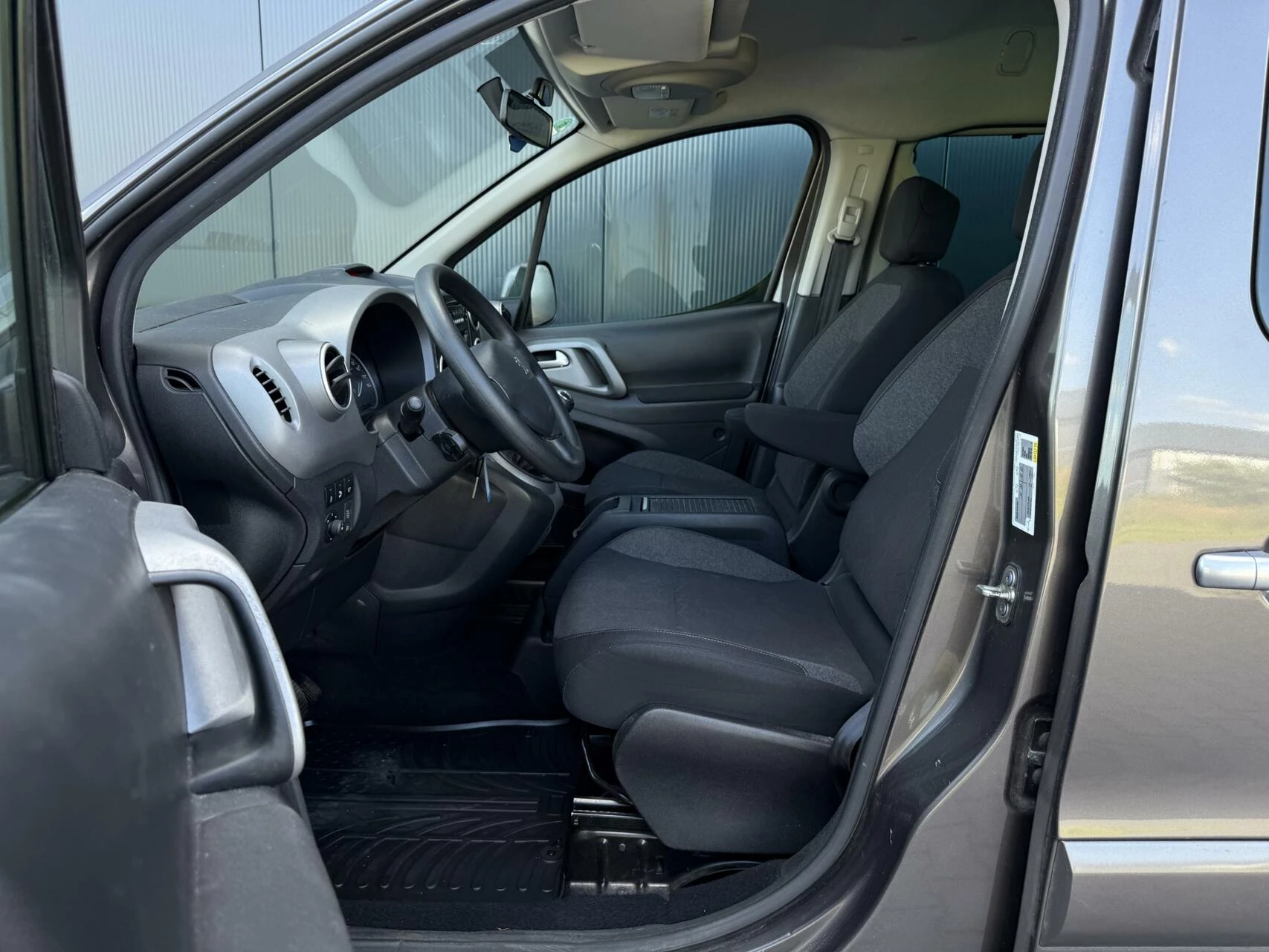 Hoofdafbeelding Peugeot Partner
