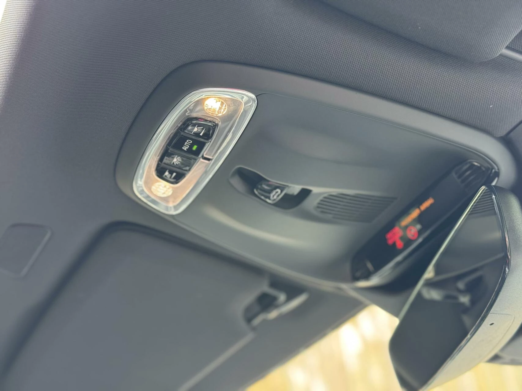 Hoofdafbeelding Volvo V90