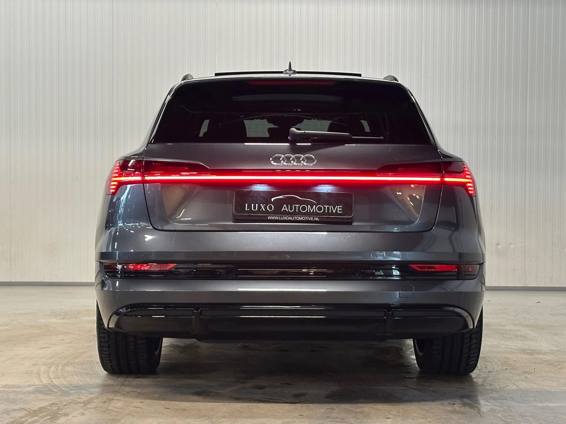 Hoofdafbeelding Audi e-tron
