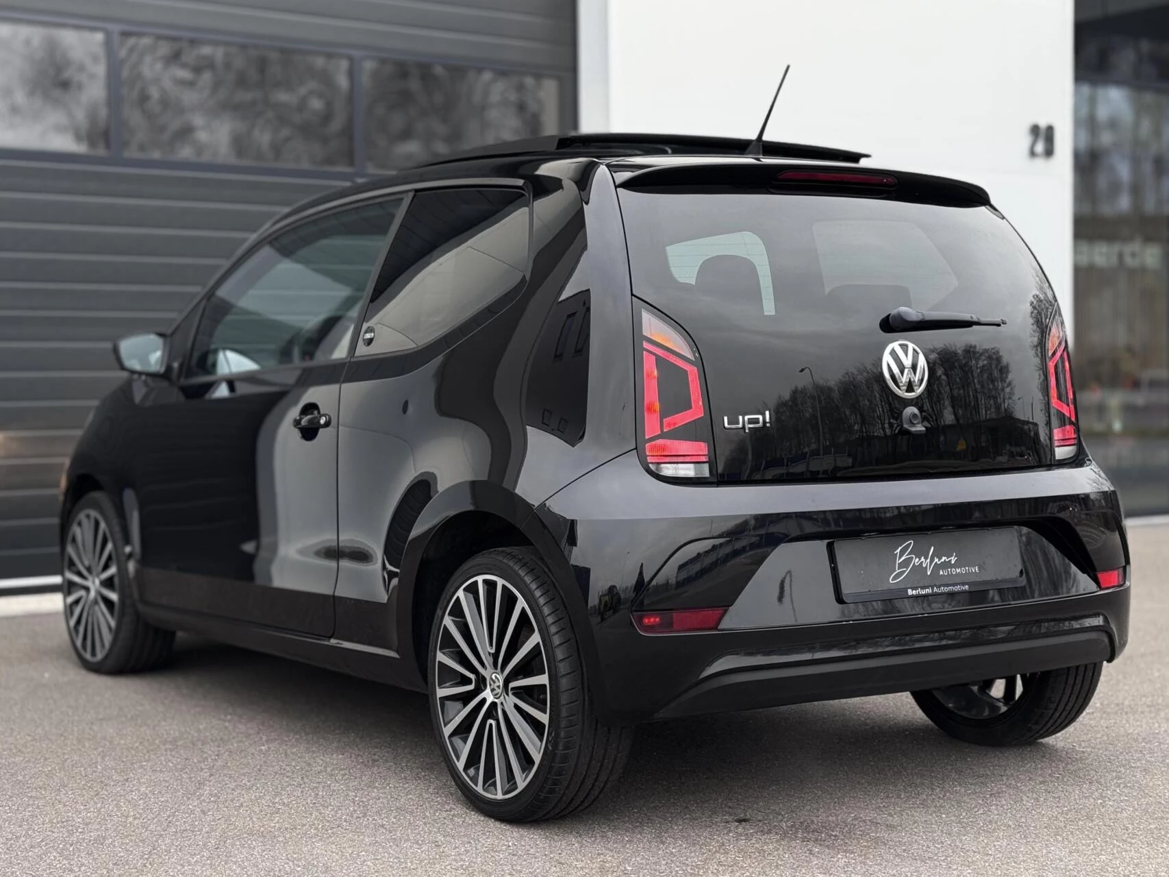 Hoofdafbeelding Volkswagen up!