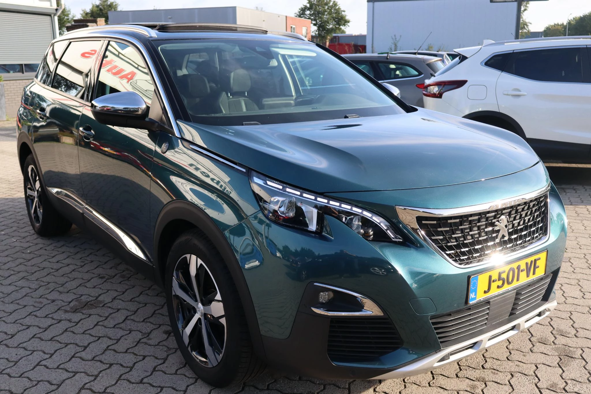 Hoofdafbeelding Peugeot 5008