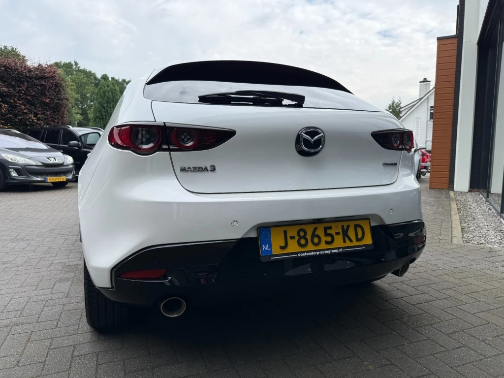 Hoofdafbeelding Mazda 3
