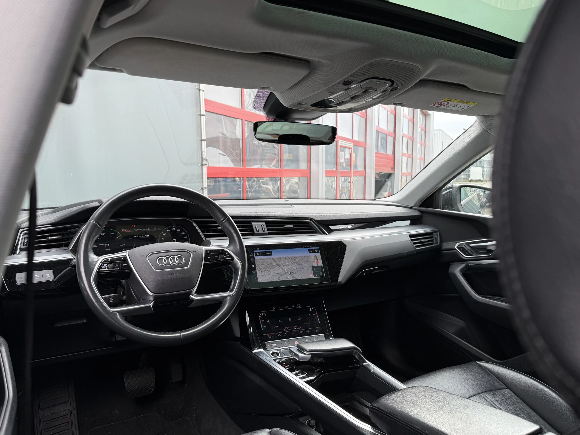 Hoofdafbeelding Audi e-tron