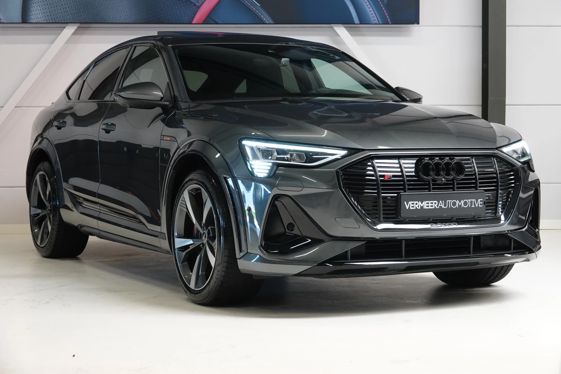 Hoofdafbeelding Audi e-tron