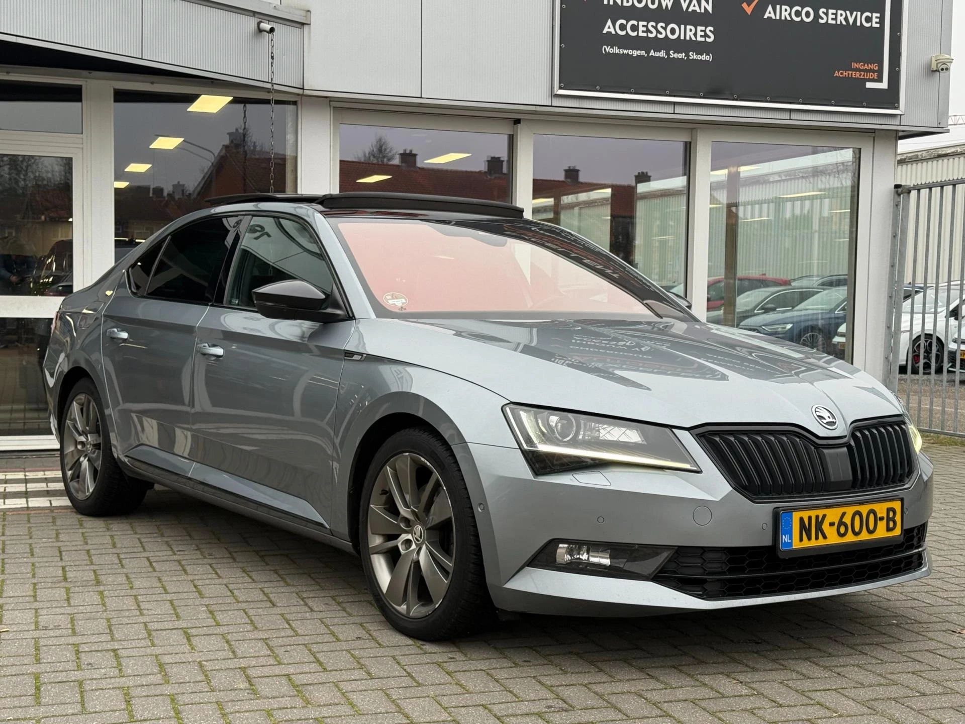 Hoofdafbeelding Škoda Superb