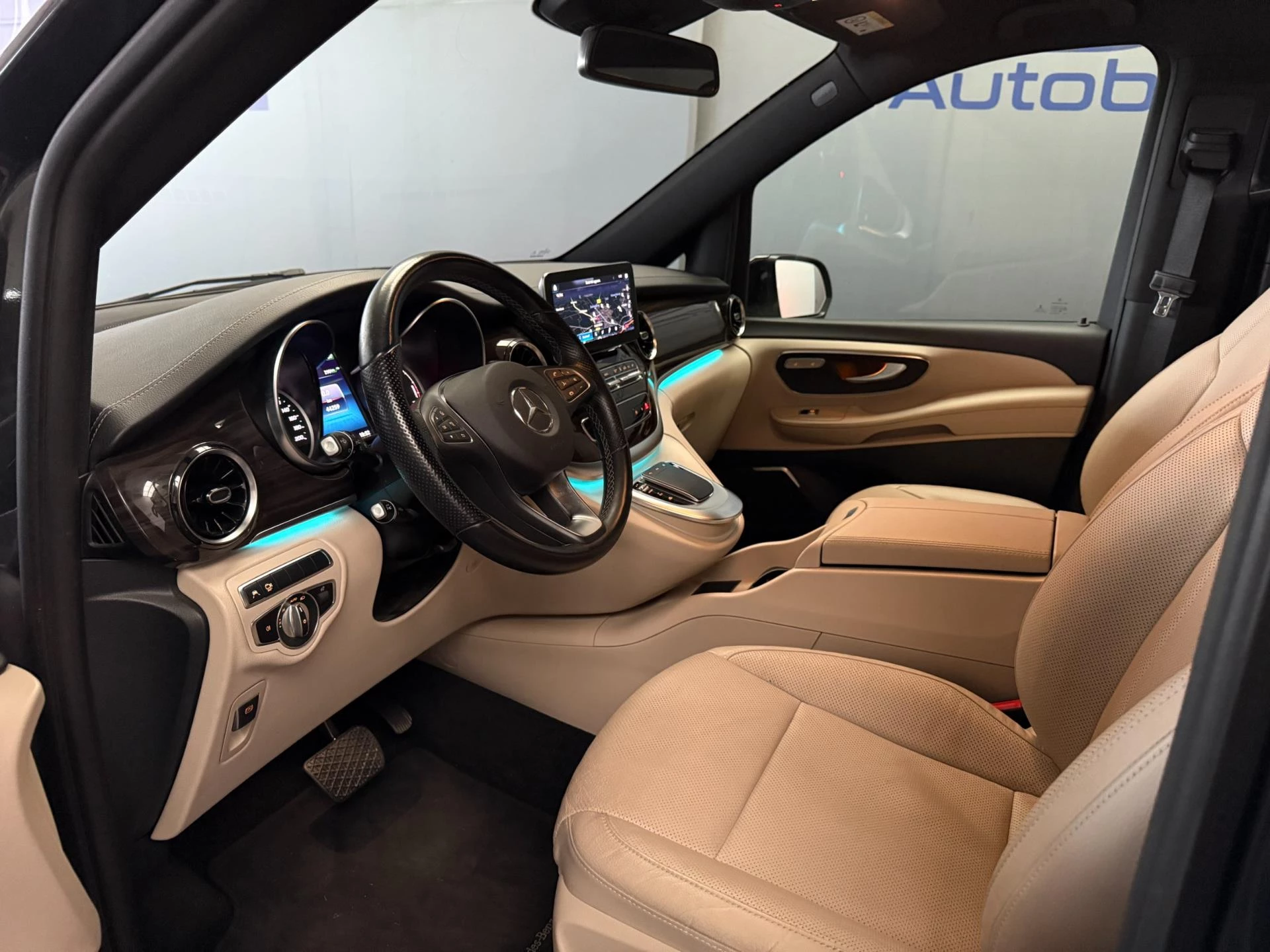 Hoofdafbeelding Mercedes-Benz EQV