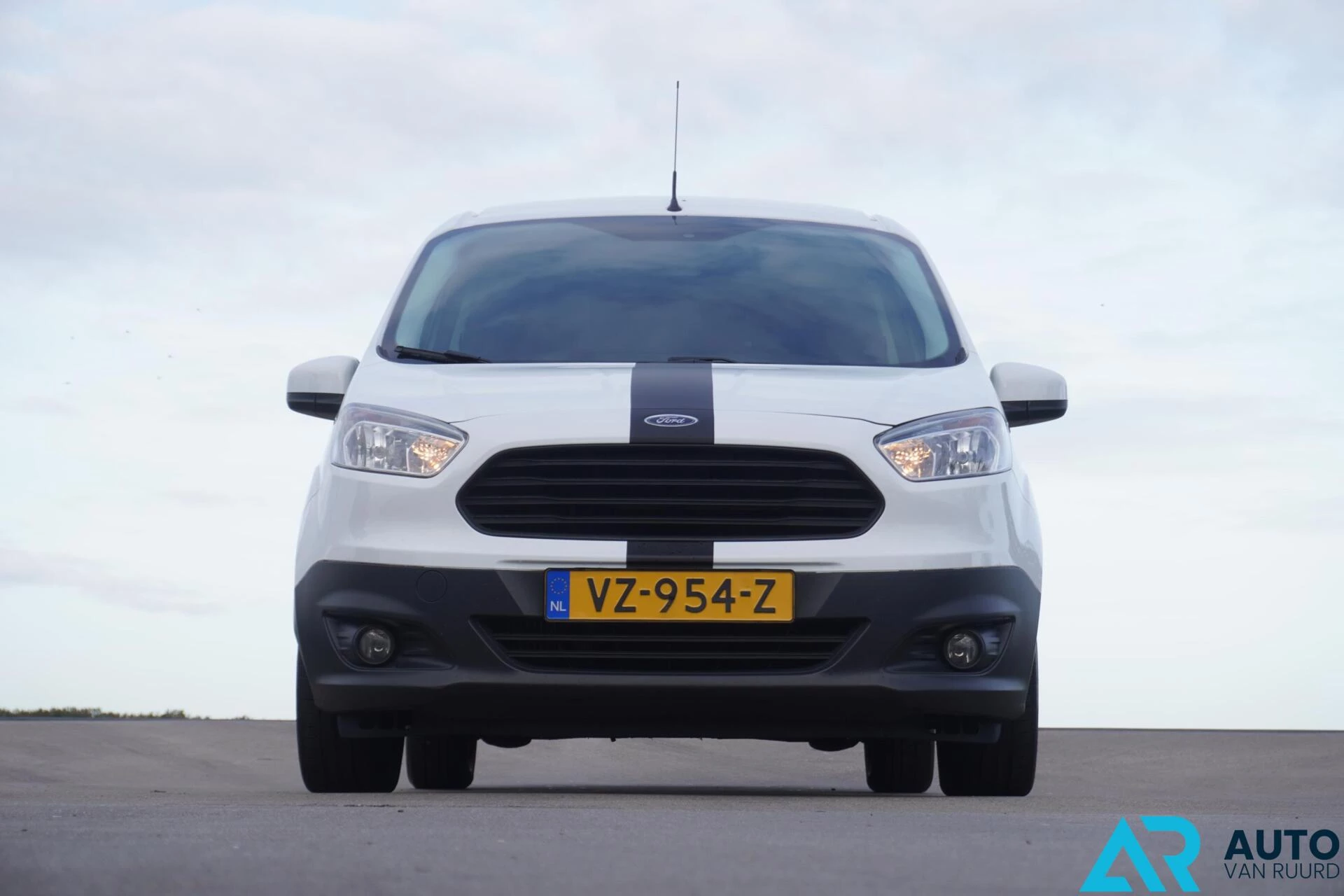 Hoofdafbeelding Ford Transit Courier