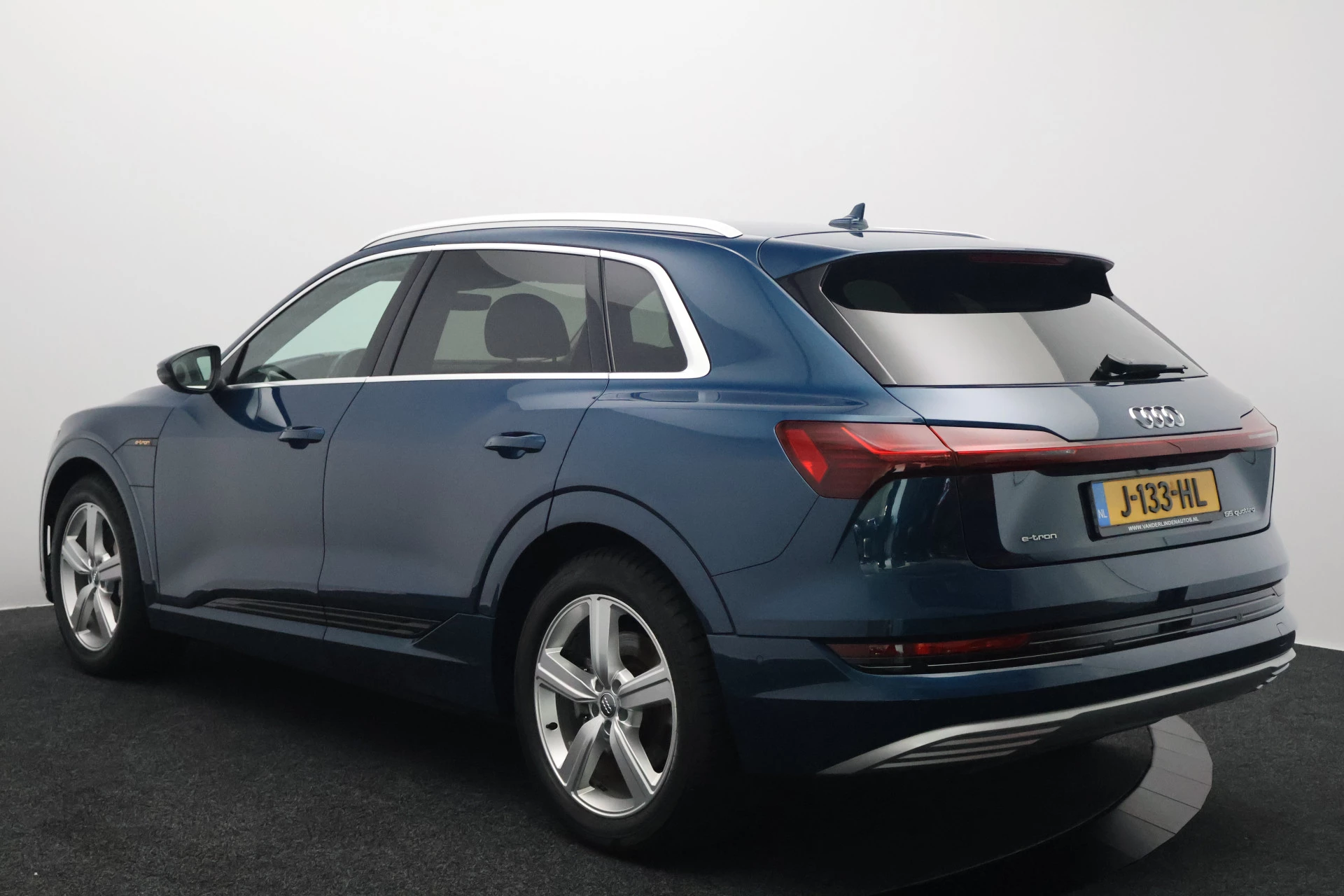 Hoofdafbeelding Audi e-tron