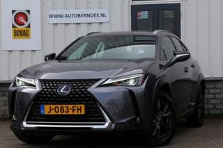 Hoofdafbeelding Lexus UX Lexus UX 250h Business Line*Fabrieksgarantie t/m 01-2030!*Perfect Onderh.*Afneemb. Trekhaak/Stoelverw./Stuurverw./Keyless Entry+Go/LED/Camera/DAB/Navi/Parkeersens.V+A/17 inch LM*