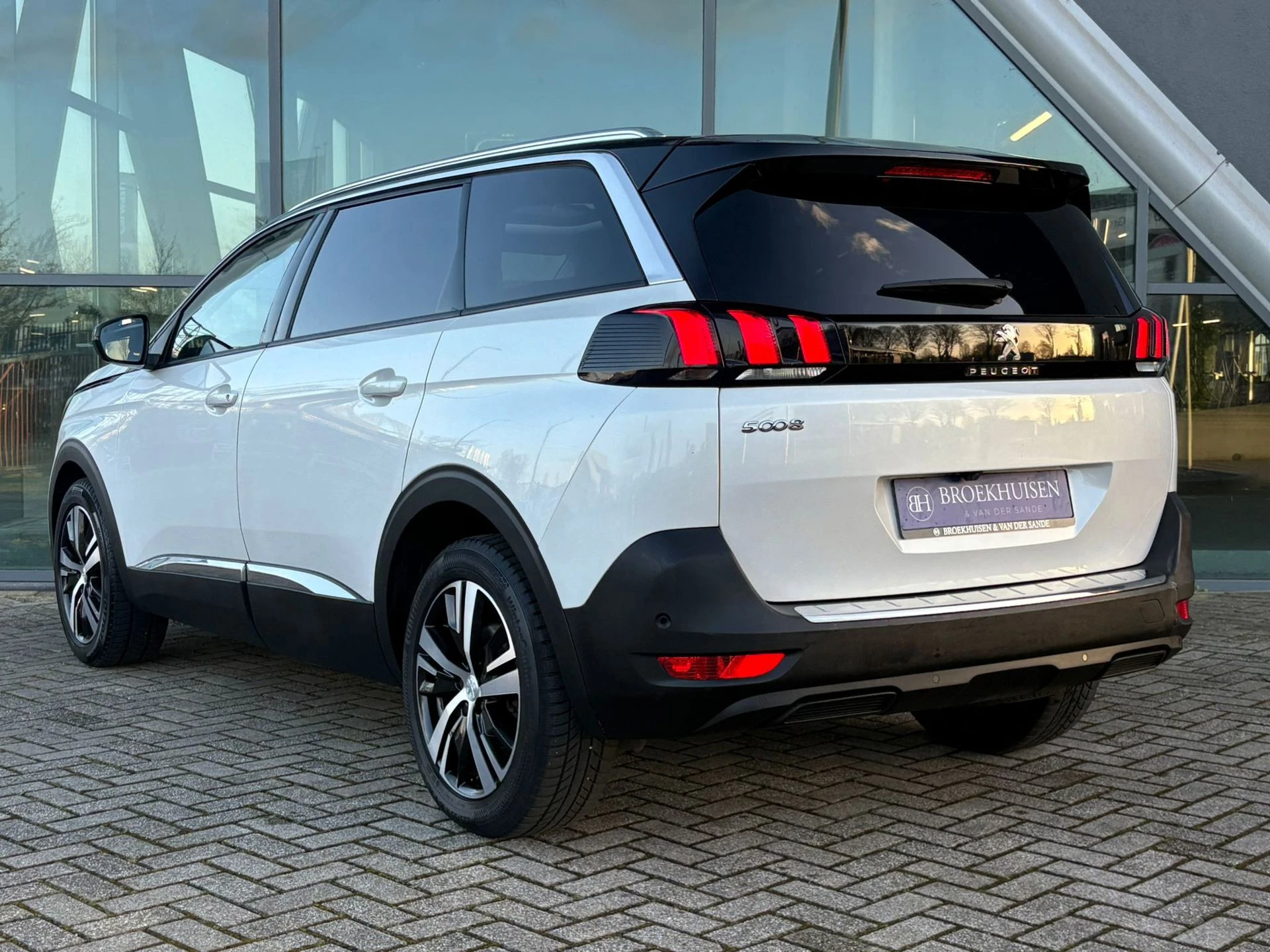 Hoofdafbeelding Peugeot 5008