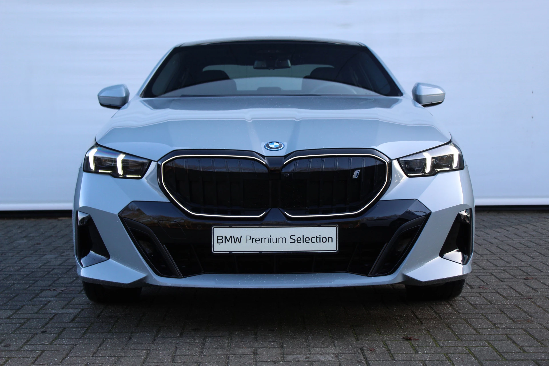 Hoofdafbeelding BMW i5