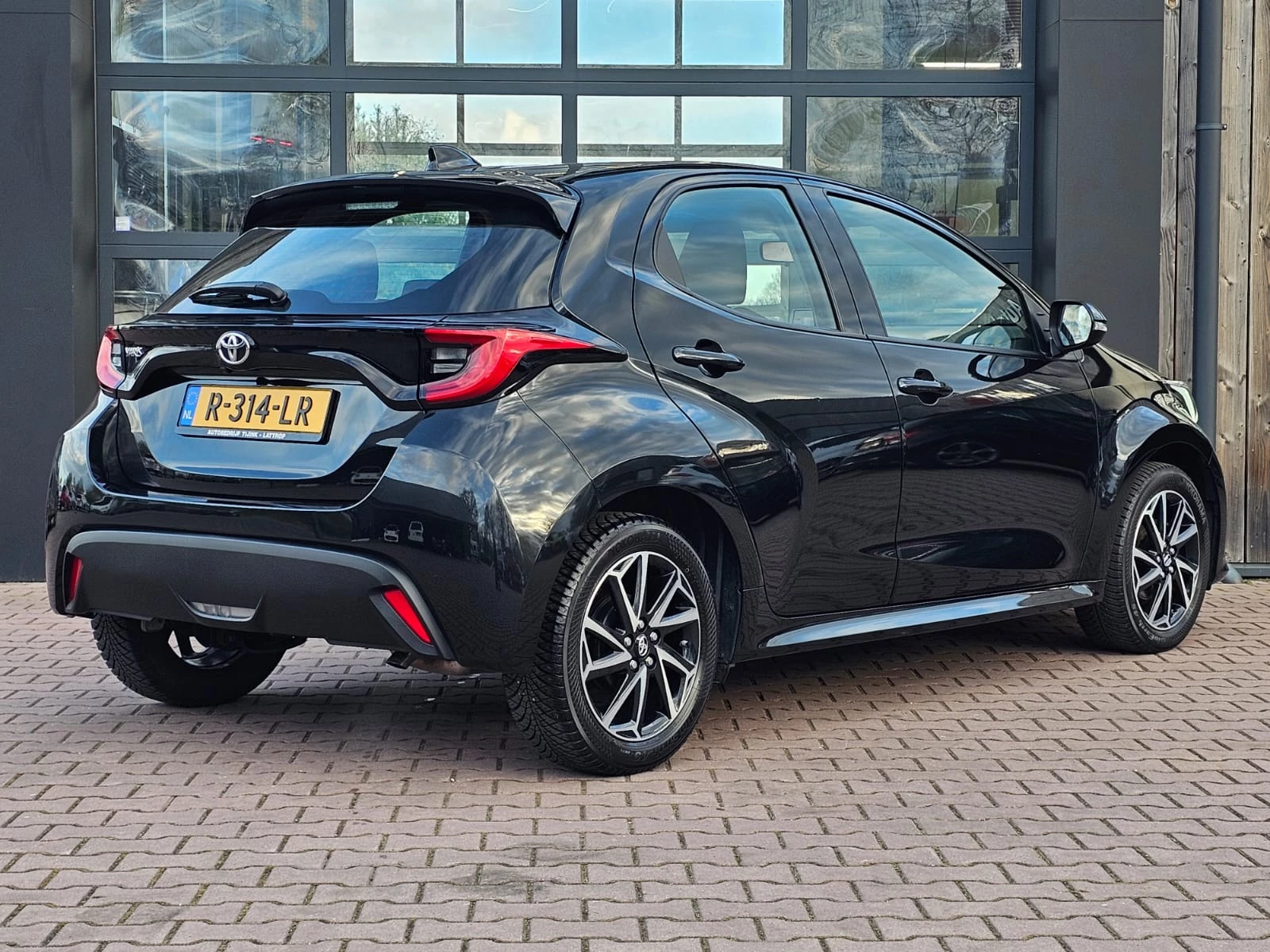 Hoofdafbeelding Toyota Yaris