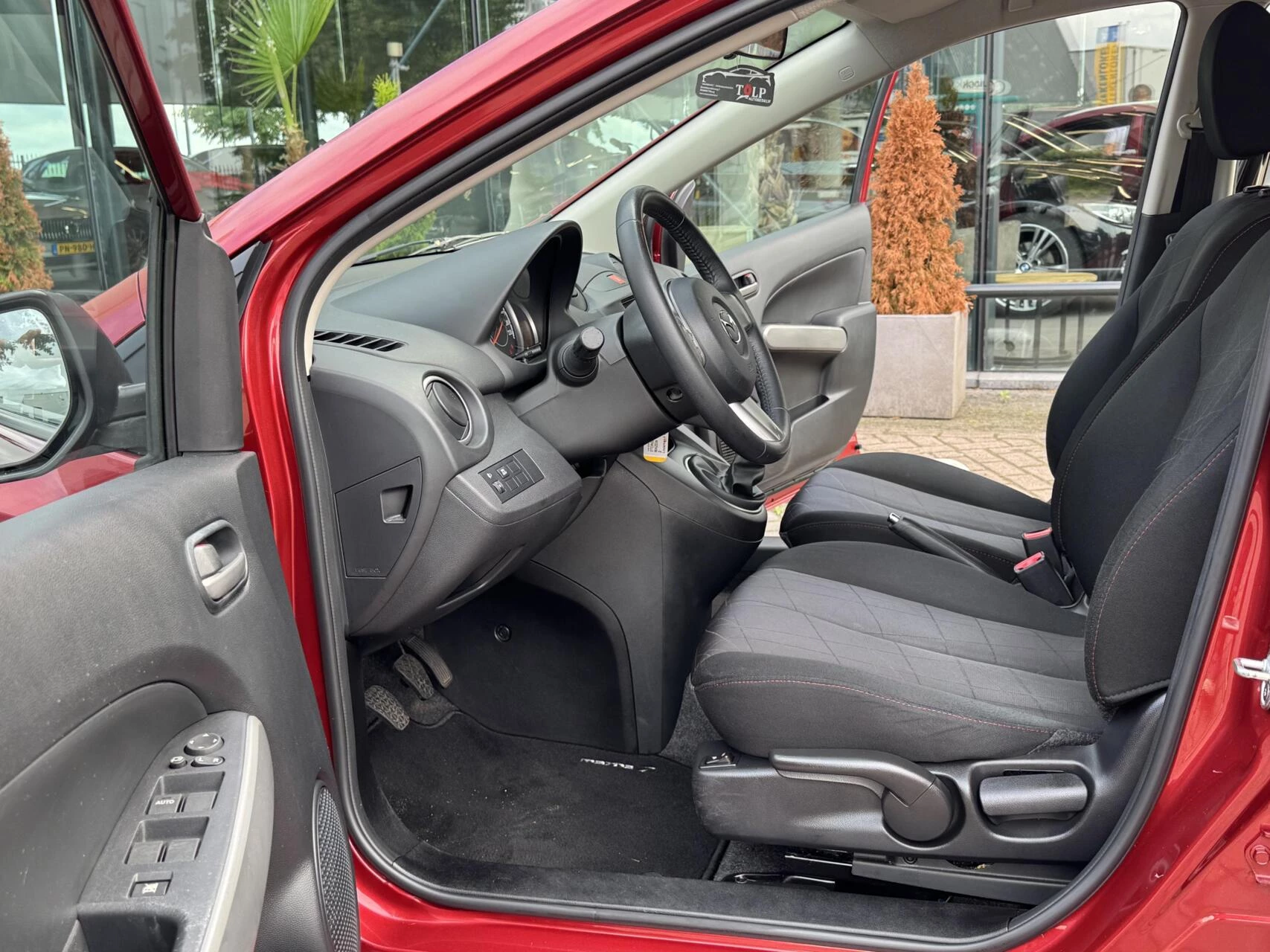 Hoofdafbeelding Mazda 2