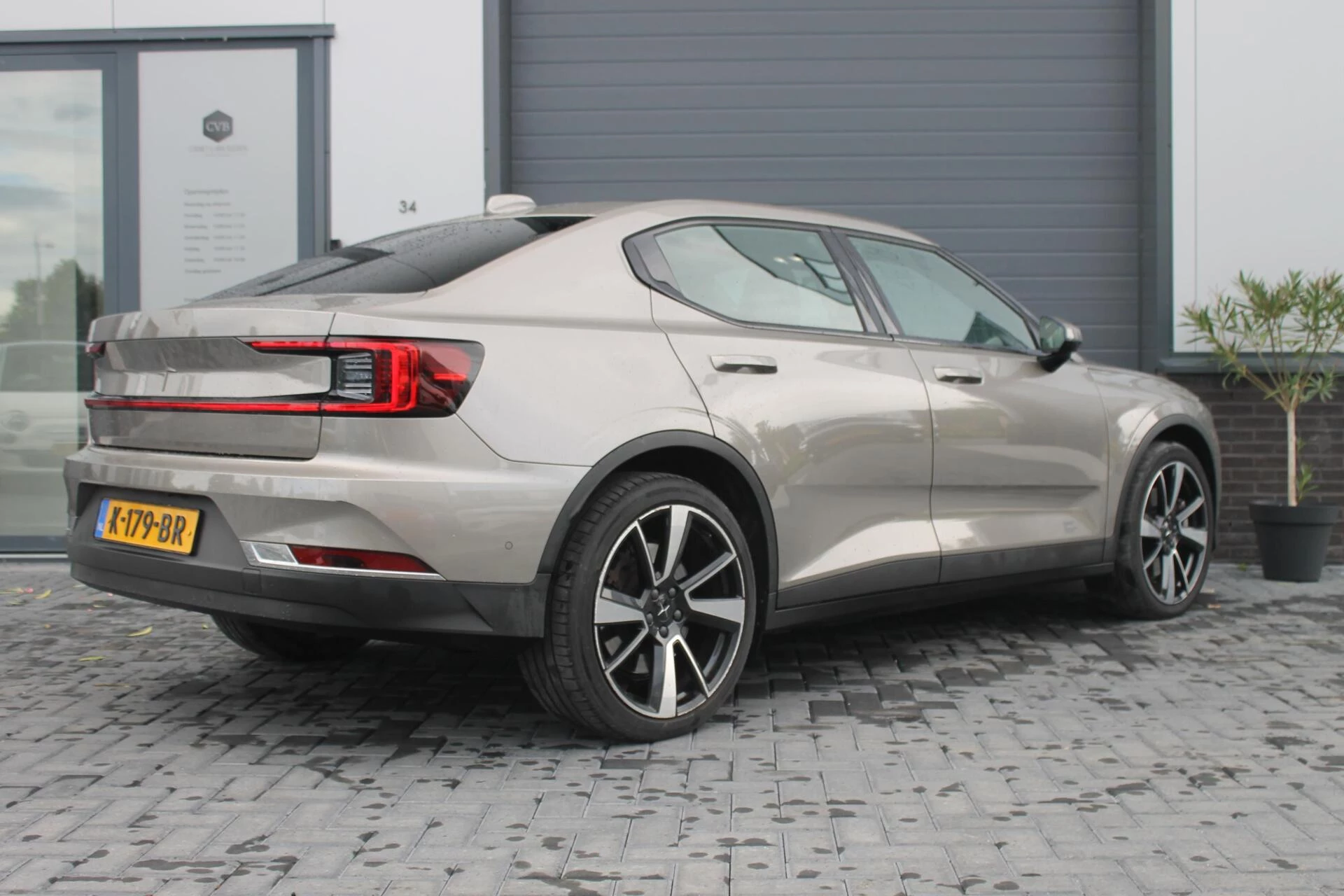 Hoofdafbeelding Polestar 2