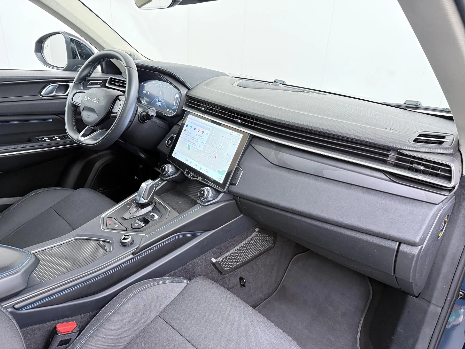 Hoofdafbeelding Lynk & Co 01