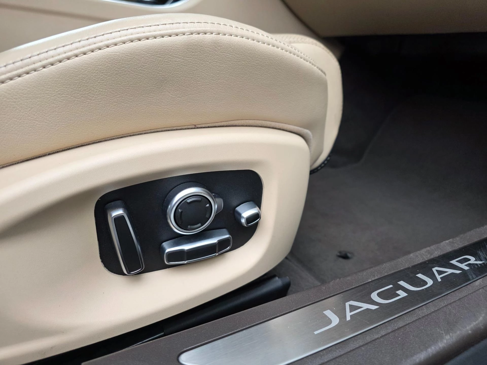 Hoofdafbeelding Jaguar XF