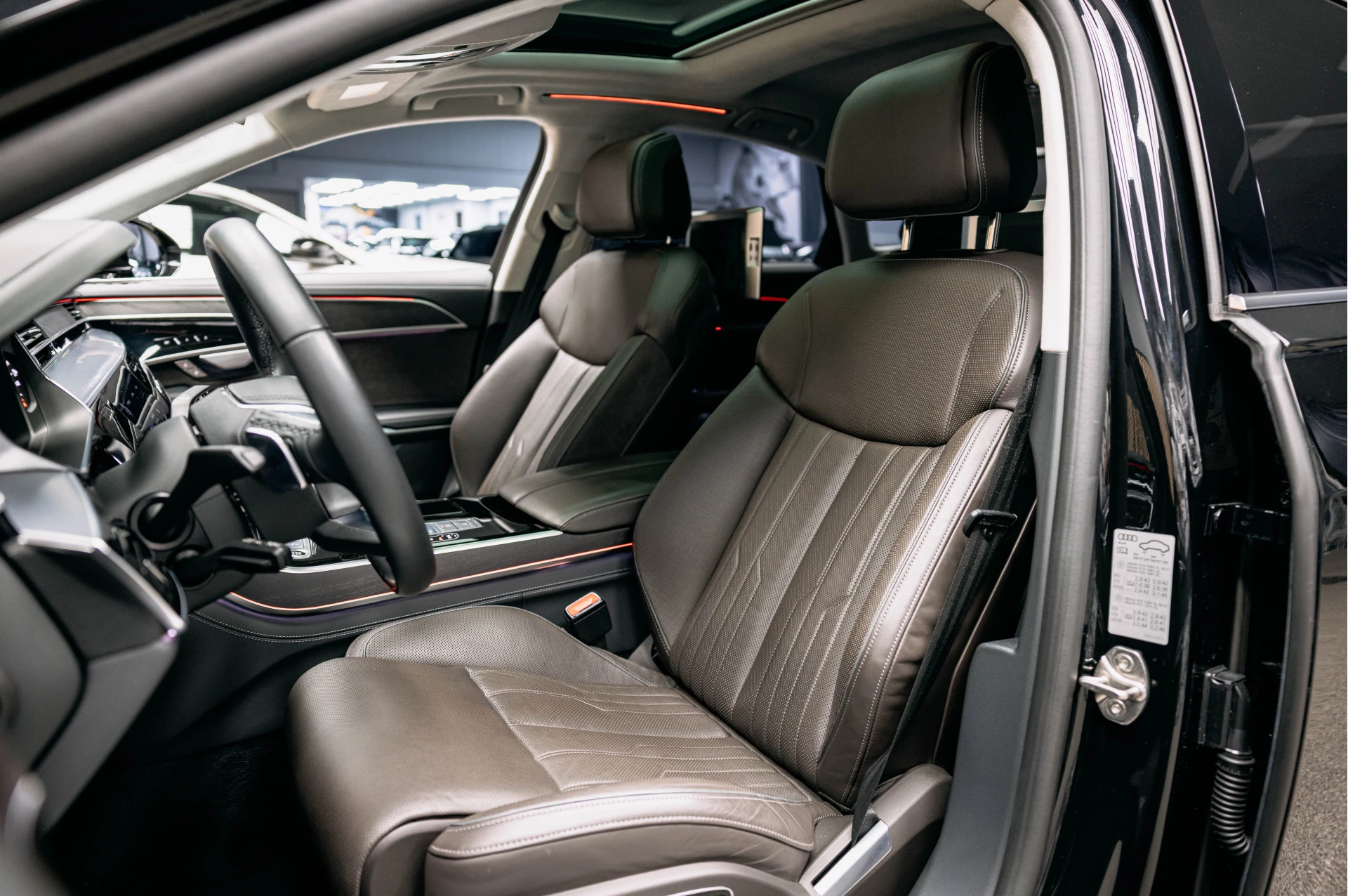 Hoofdafbeelding Audi A8