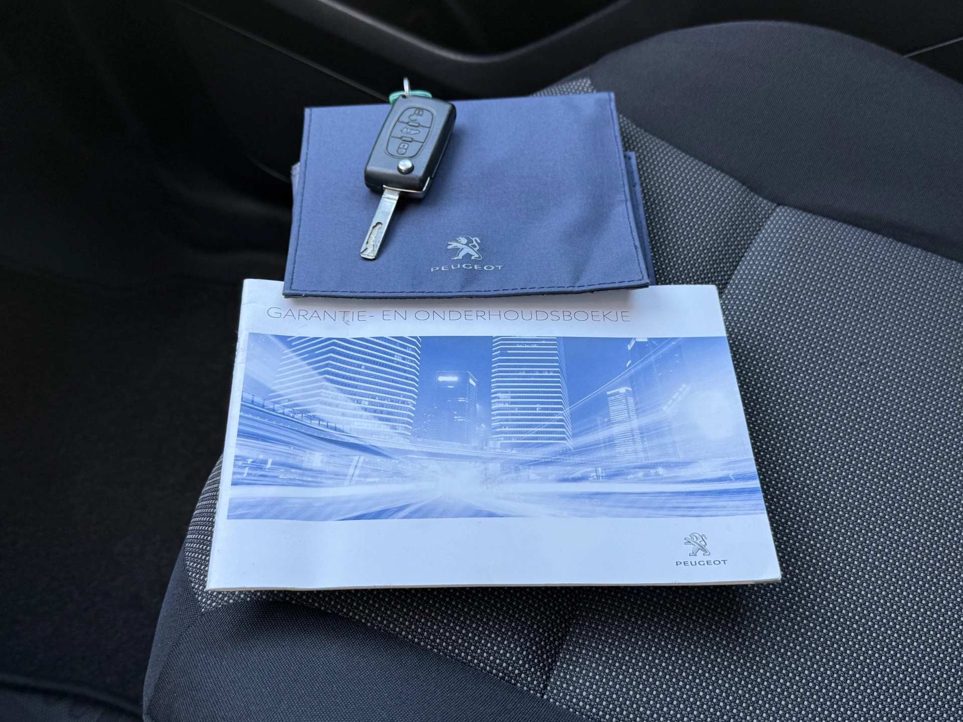 Hoofdafbeelding Peugeot Partner