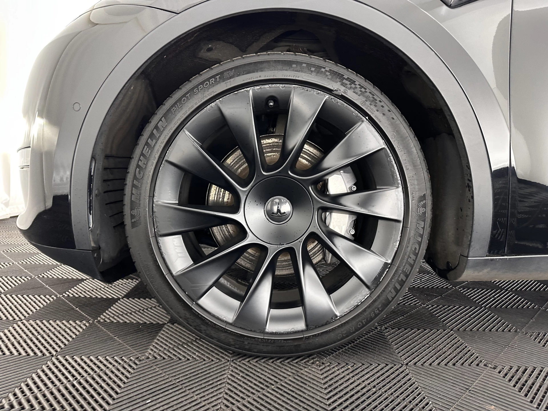 Hoofdafbeelding Tesla Model Y