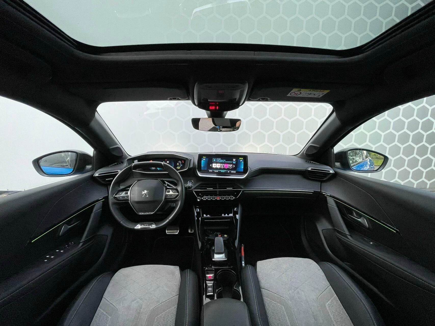 Hoofdafbeelding Peugeot e-208