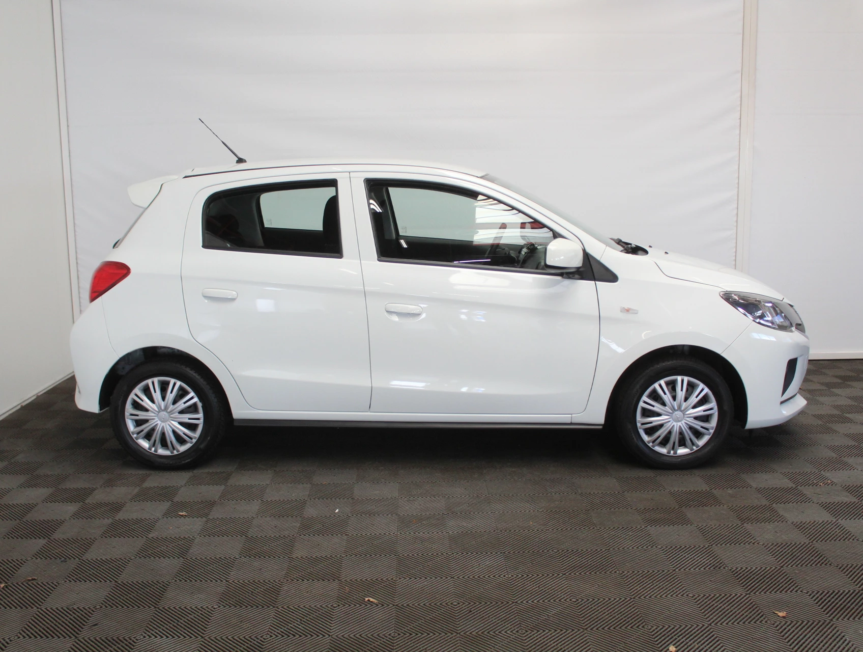 Hoofdafbeelding Mitsubishi Space Star