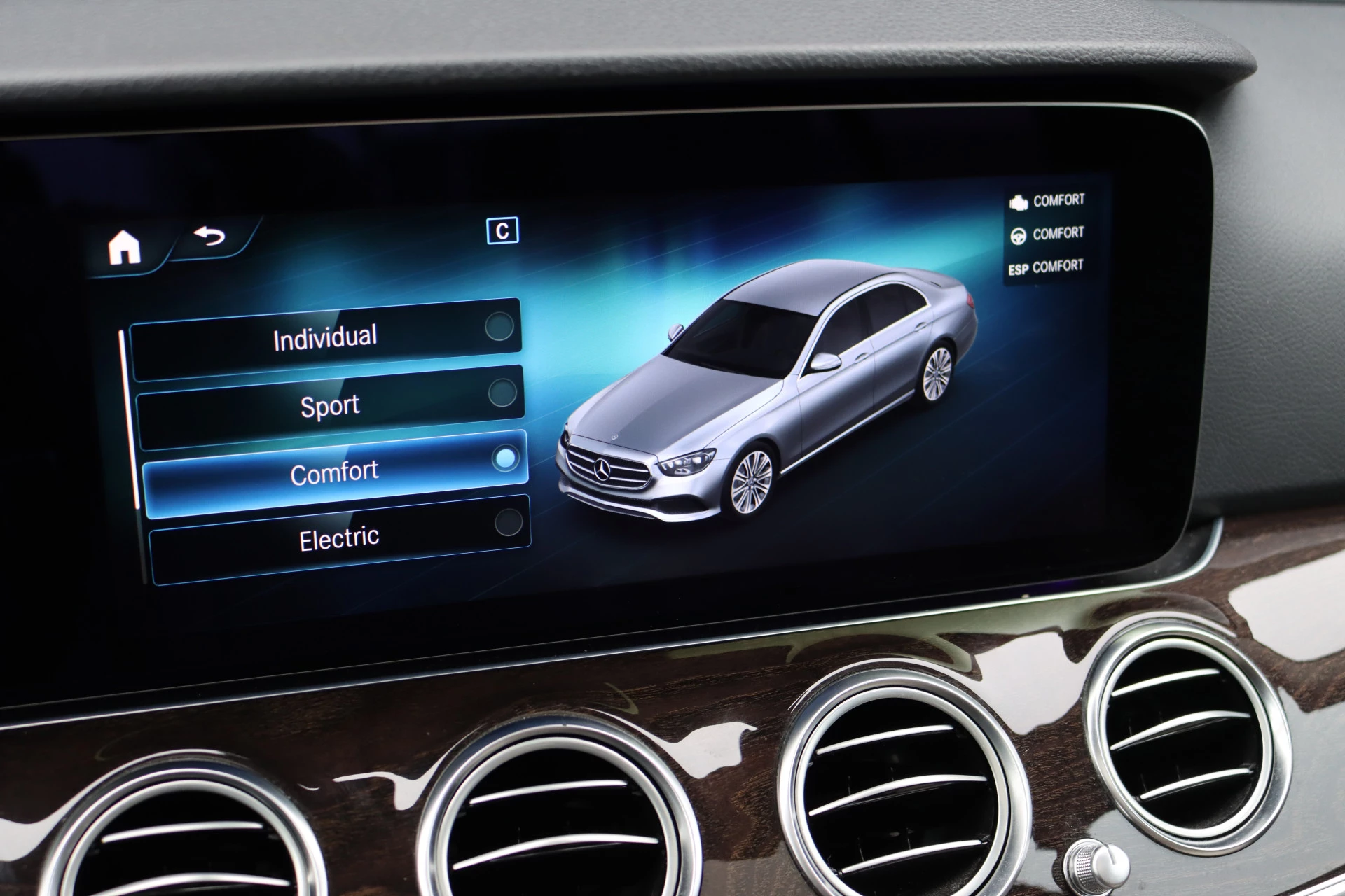 Hoofdafbeelding Mercedes-Benz E-Klasse