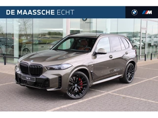 BMW X5 xDrive50e M Sport Automaat / Panoramadak / Trekhaak / Massagefunctie / Soft-Close / Comfortstoelen / Parking Assistant Professional / Active Steering