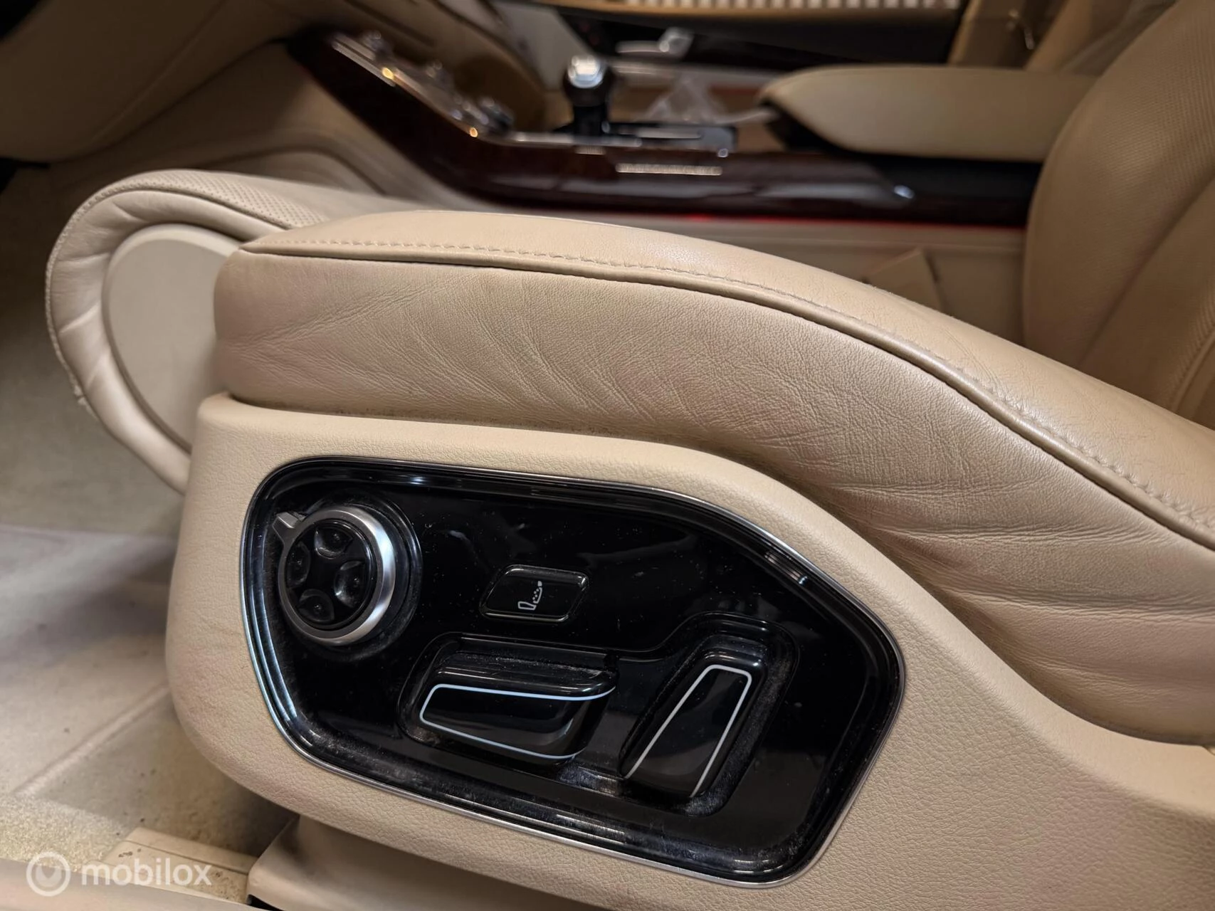 Hoofdafbeelding Audi A8