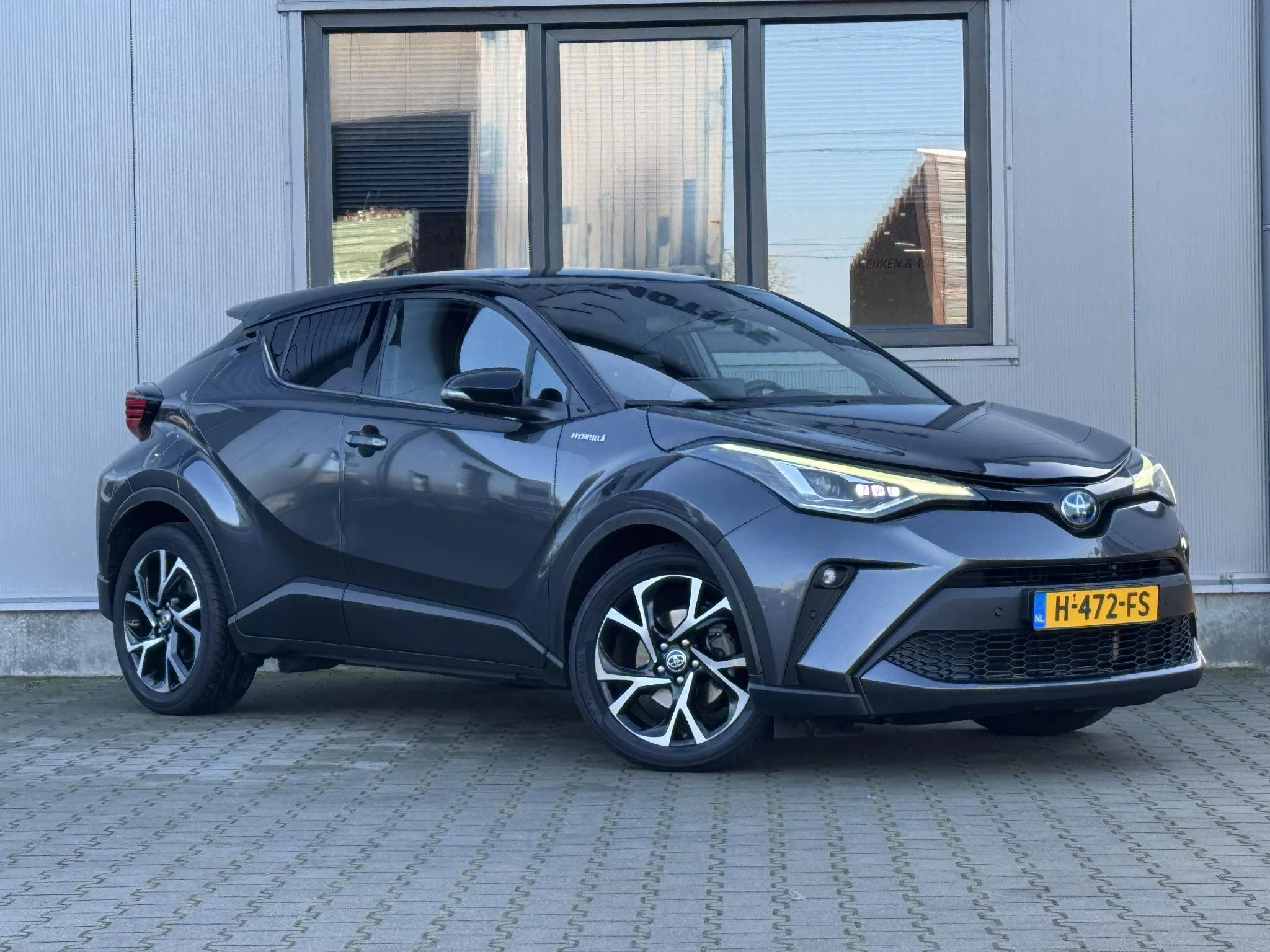 Hoofdafbeelding Toyota C-HR