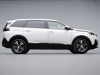 Peugeot 5008 1.2 PureTech Allure Sport 7P(PANORAMADAK,APPLE CARPLAY,NAVI,CAMERA,360 VIEW,SFEER VERLICHTING,SPORTSTOELEN,LM VELGEN)