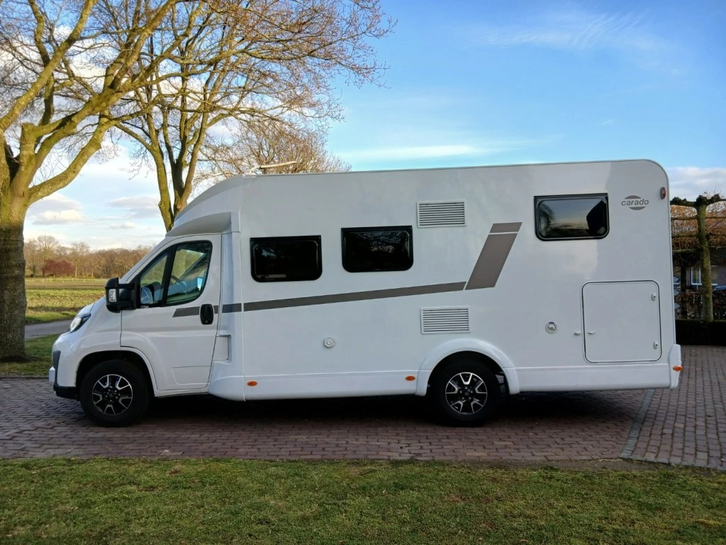 Hoofdafbeelding Carado T338s