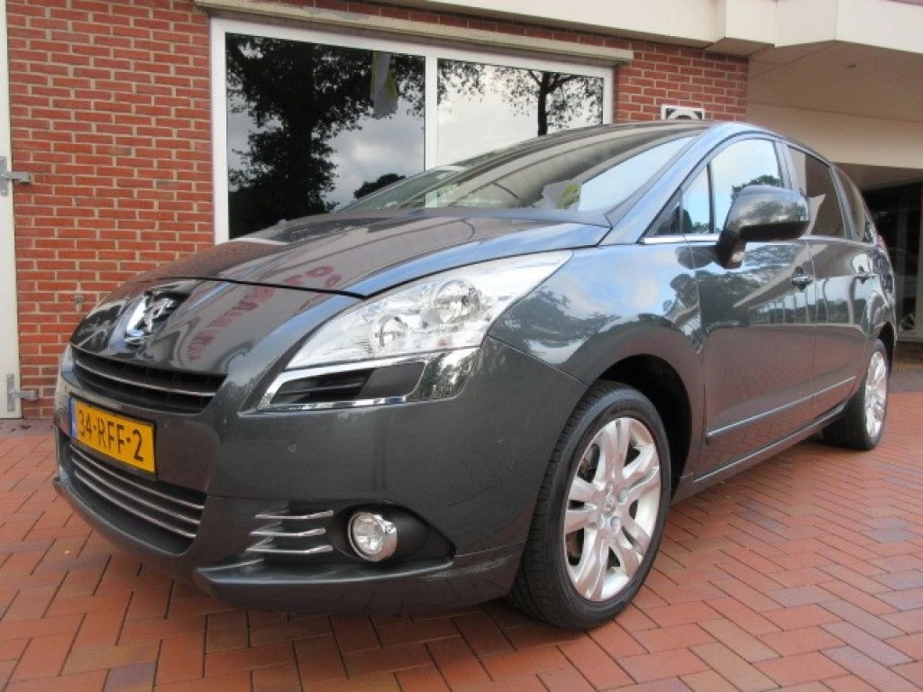 Hoofdafbeelding Peugeot 5008