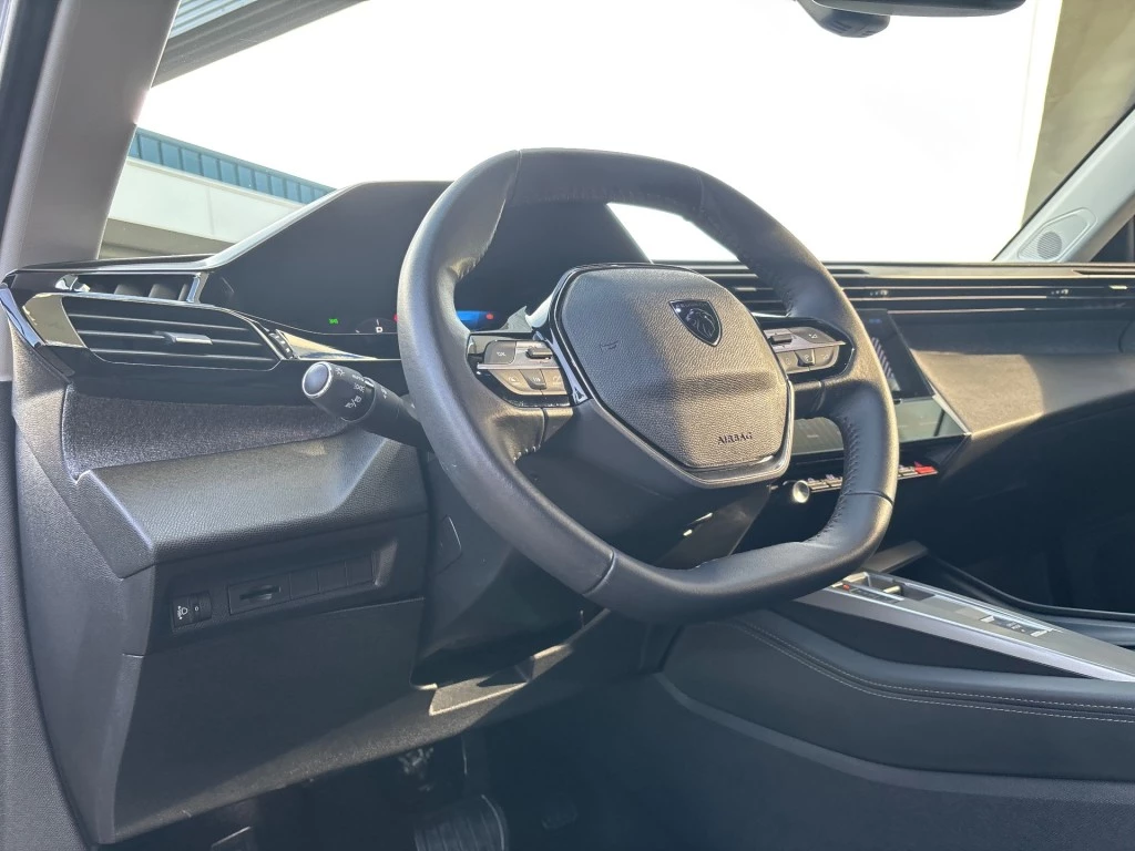 Hoofdafbeelding Peugeot 408