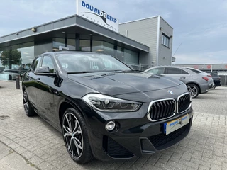 BMW X2 sDrive20i M Sport Pano-Dak | Trekhaak | Keyless | HUD | Stoelverw. | Memory