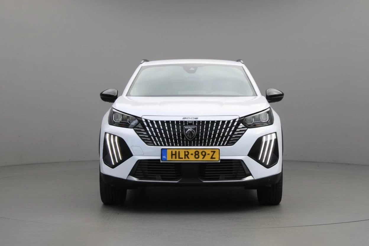 Hoofdafbeelding Peugeot e-2008