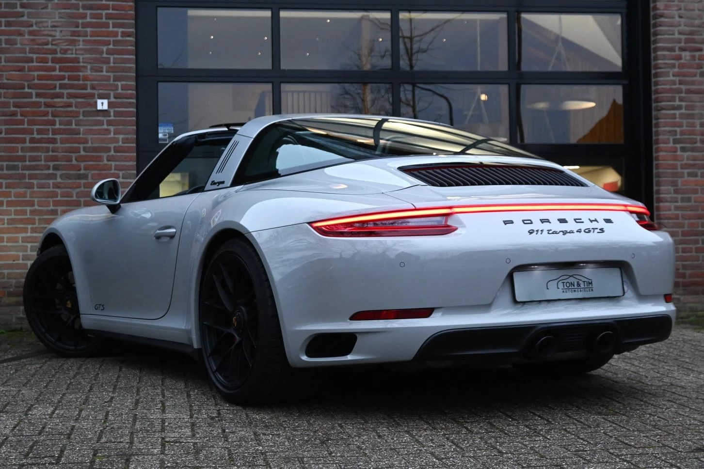 Hoofdafbeelding Porsche 911