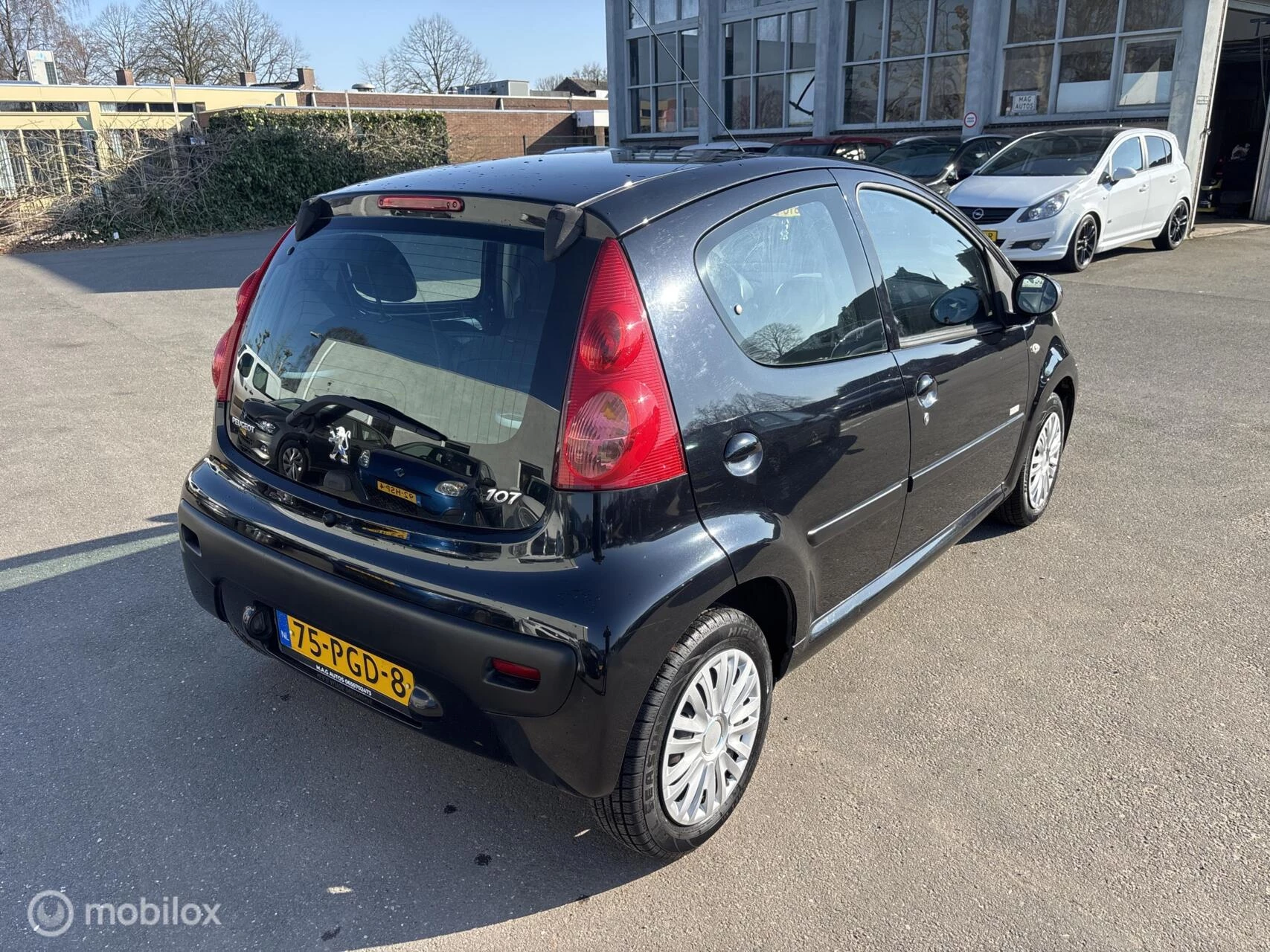 Hoofdafbeelding Peugeot 107